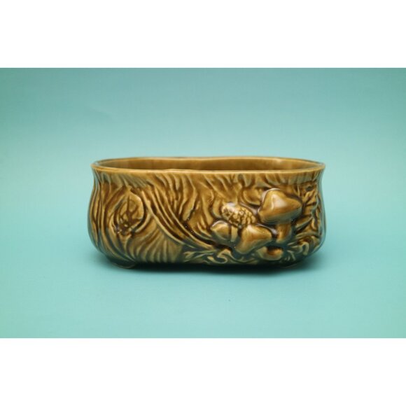 Vintage Brush McCoy Pottery Mushroom Planter Green Woodland Flower Pot - Picture 1 of 6